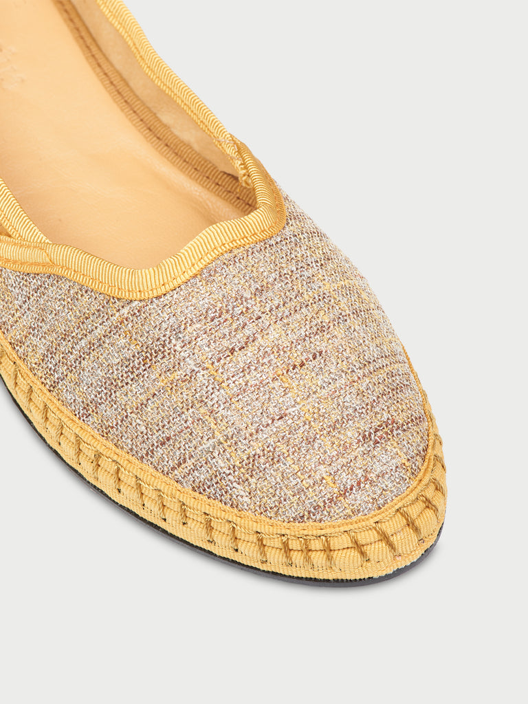 Courts Mule Golden