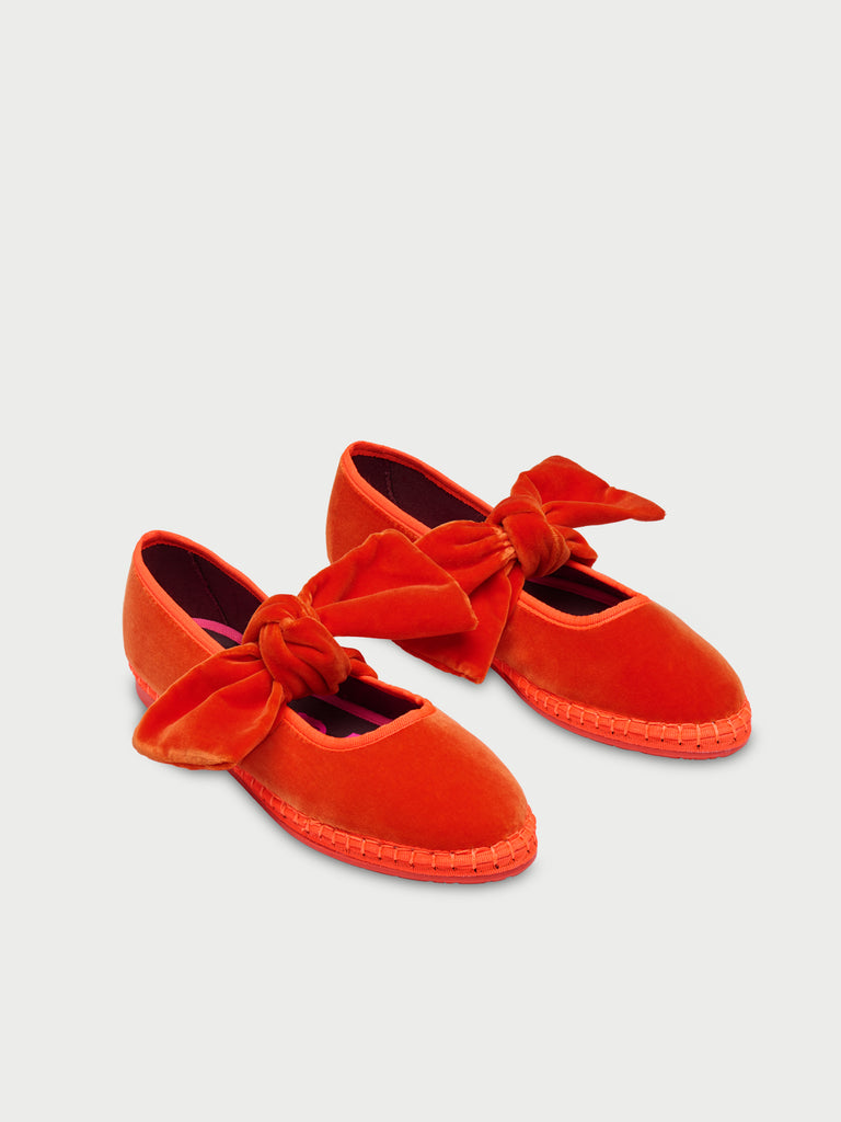 Lady Lyra Orange