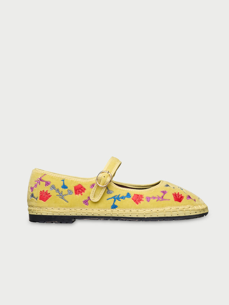 Crowned in Bloom Yellow