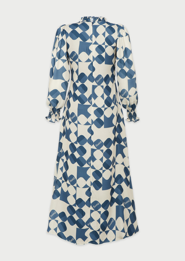 Fierté et bleu preppy
